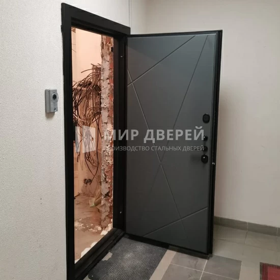 Входная дверь с максимальной шумоизоляцией - фото